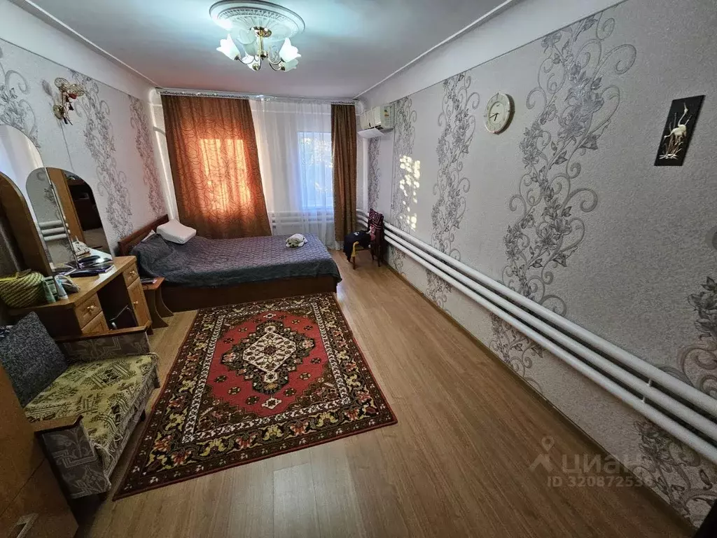 Дом в Ростовская область, Батайск Кавказская ул. (70 м) - Фото 1