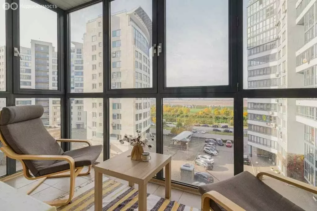 3-комнатная квартира: Санкт-Петербург, Капитанская улица, 4 (92.4 м) - Фото 0