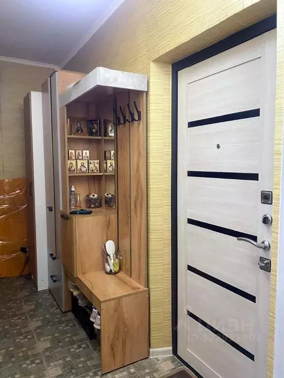 1-к кв. Крым, Черноморское пгт ул. Димитрова, 20 (45.0 м) - Фото 1