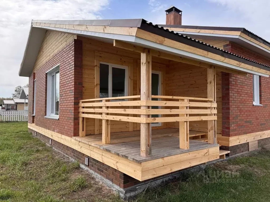 Дом в Омская область, Омский район, с. Красноярка  (96 м) - Фото 1