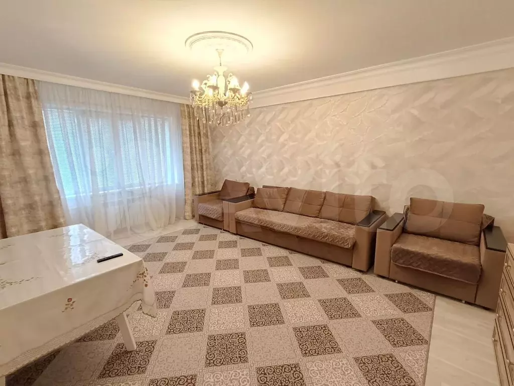 2-к. квартира, 70 м, 9/10 эт. - Фото 0