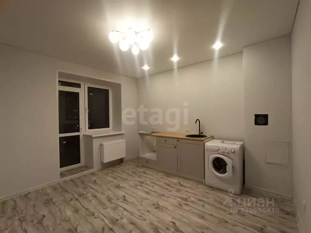 Студия Башкортостан, Стерлитамак просп. Октября, 99 (37.1 м) - Фото 1