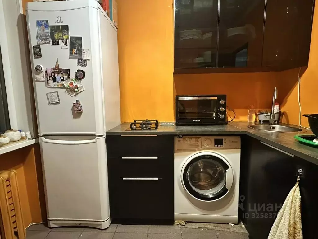 2-к кв. Москва ул. Плющева, 5К1 (50.0 м) - Фото 0