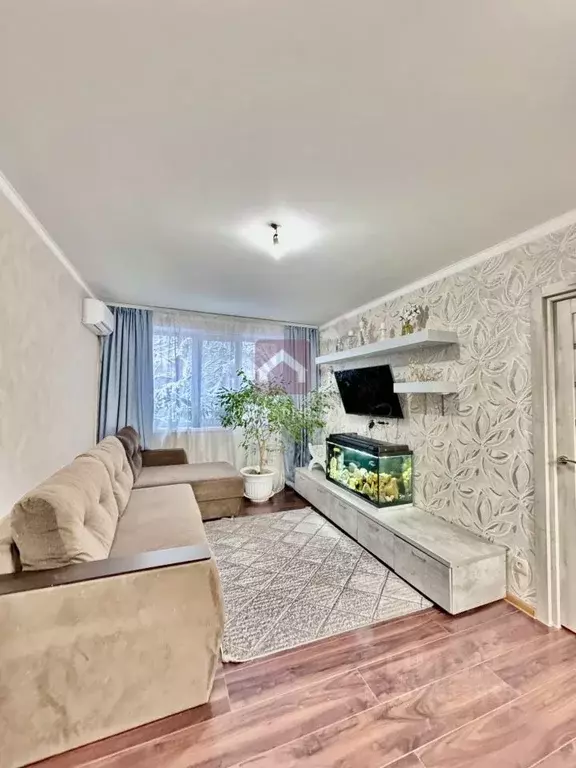 2-к кв. Саратовская область, Саратов Тверская ул., 53 (50.3 м) - Фото 0