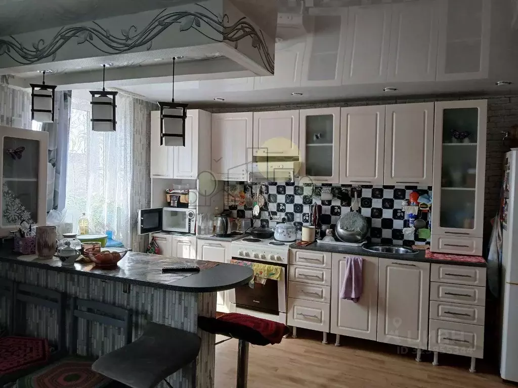 Дом в Иркутская область, Эхирит-Булагатский район, пос. Усть-Ордынский ... - Фото 1