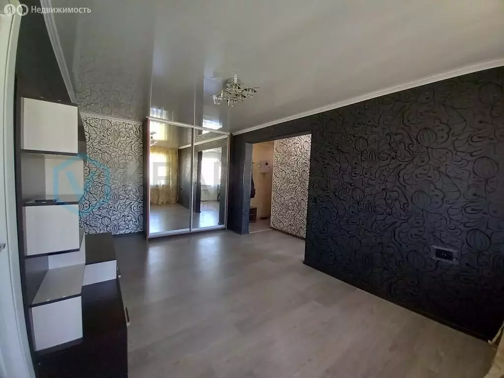 2-комнатная квартира: Омск, 21-я Амурская улица, 3 (45 м) - Фото 1
