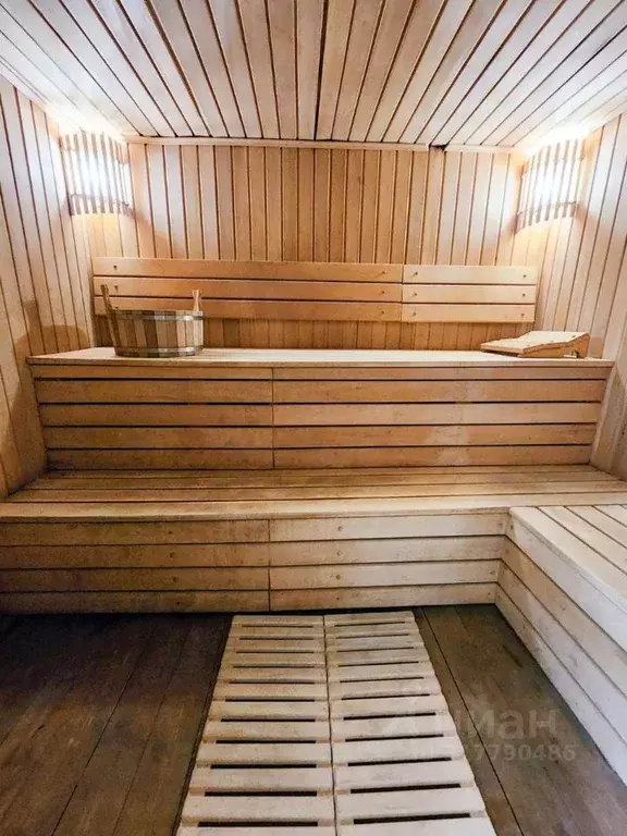 Дом в Краснодарский край, Геленджик Рубиновый пер., 3 (200 м) - Фото 1