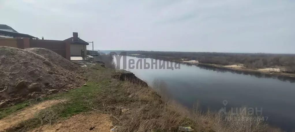 Участок в Волгоградская область, Среднеахтубинский район, Ахтубинское ... - Фото 0