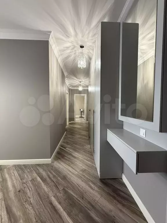 3-к. квартира, 90 м, 4/9 эт. - Фото 1