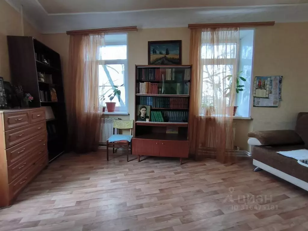 3-к кв. Саратовская область, Балашов Советская ул., 177 (73.5 м) - Фото 0