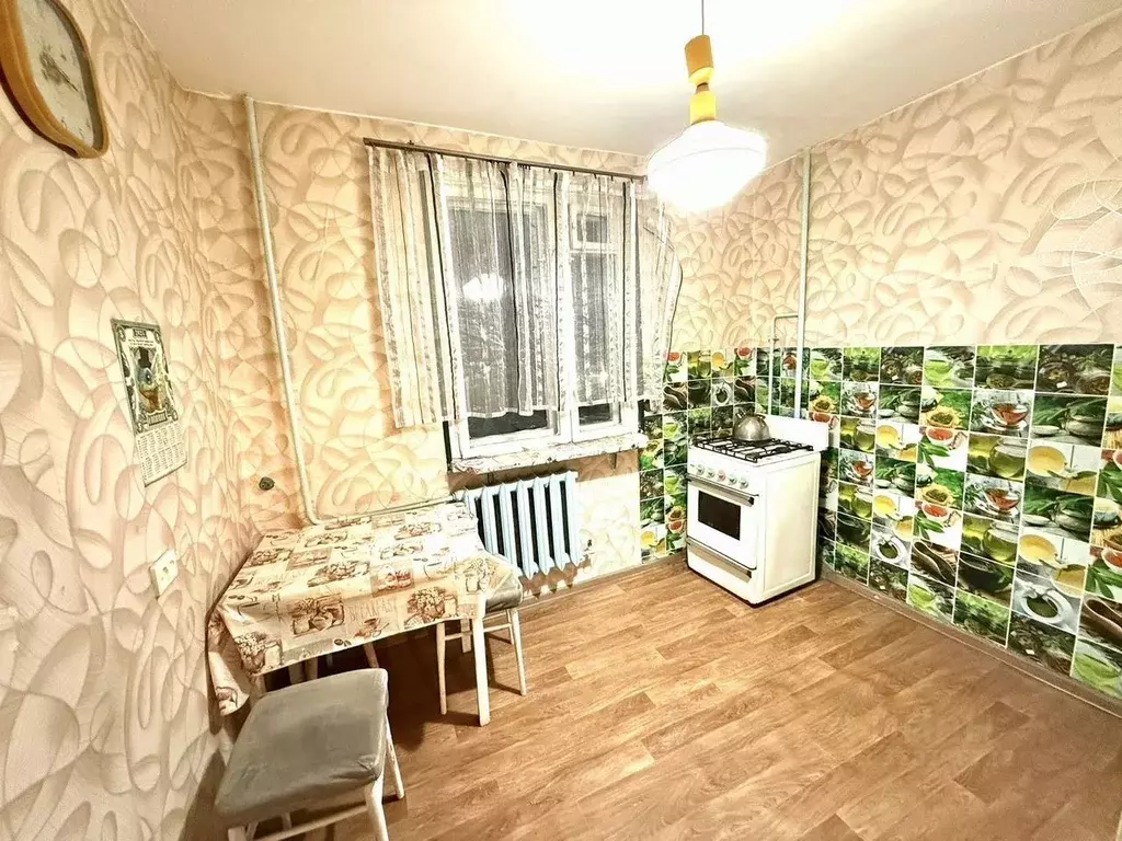 1-к кв. Ленинградская область, Тихвин 5-й мкр, 51 (35.0 м) - Фото 0