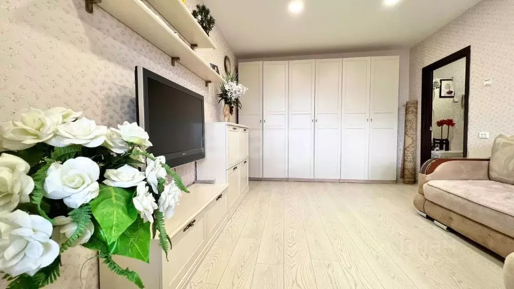 2-к кв. Татарстан, Казань ул. Адоратского, 35 (53.0 м) - Фото 1