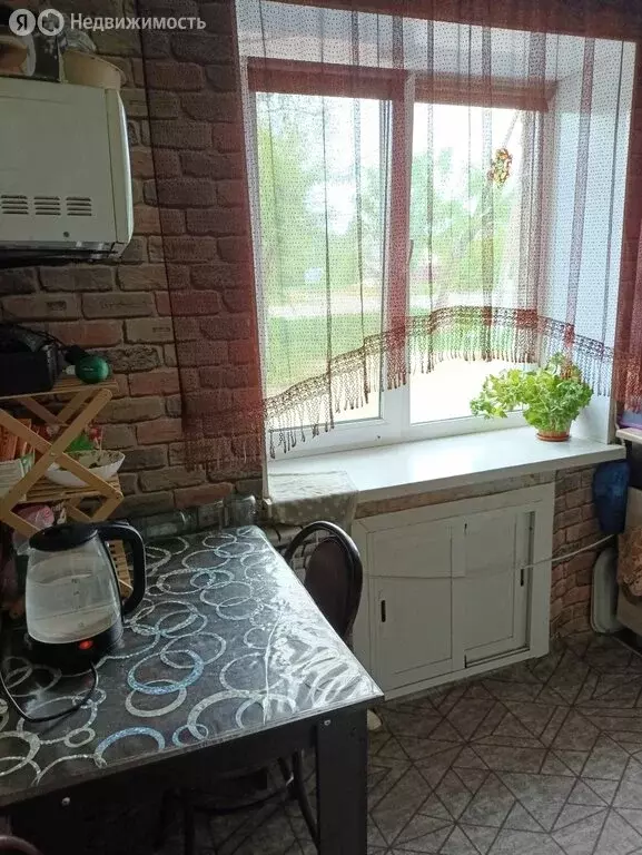 3-комнатная квартира: село Колчедан, улица Ленина, 65 (53.1 м) - Фото 1