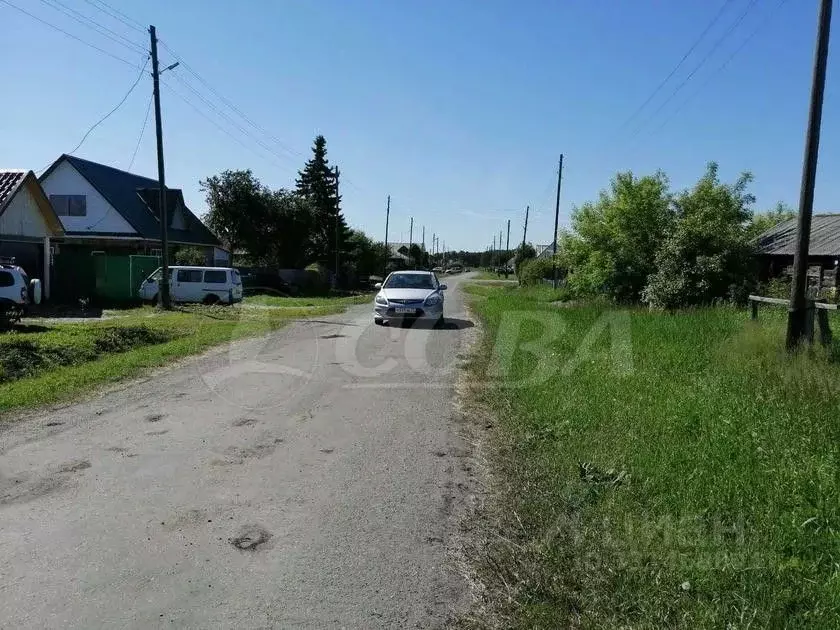 Участок в Тюменская область, Исетский муниципальный округ, пос. ... - Фото 1