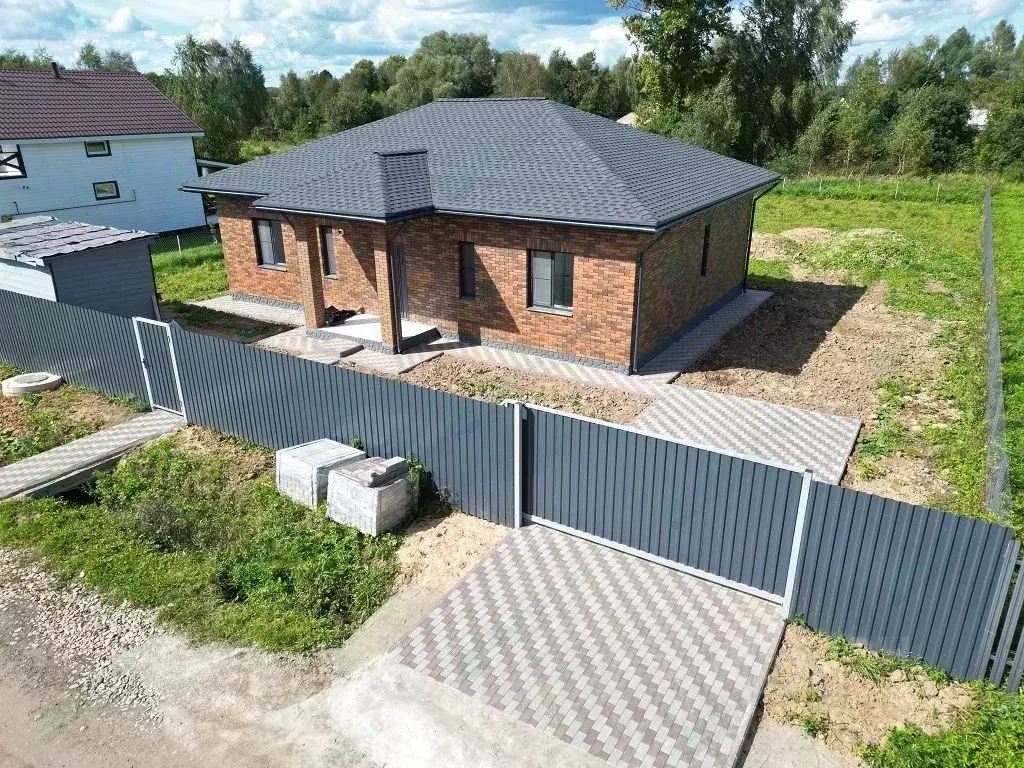 Дом в Калужская область, Боровский муниципальный округ, Совьяки с/пос, ... - Фото 2