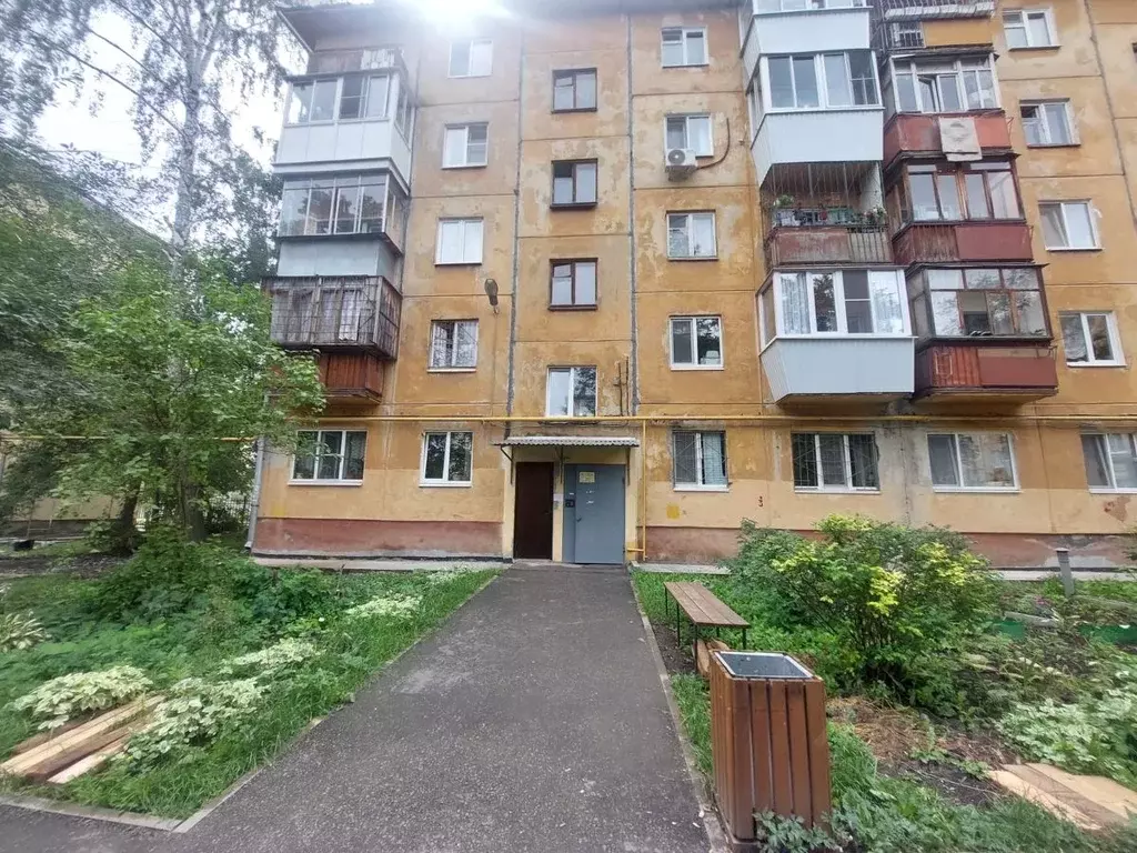 3-к кв. Свердловская область, Екатеринбург ул. 22-го Партсъезда, 14 ... - Фото 0