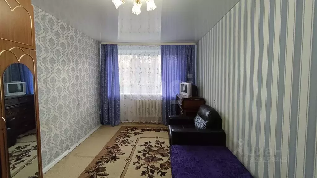 1-к кв. Башкортостан, Ишимбай ул. Чкалова, 23 (30.0 м) - Фото 1