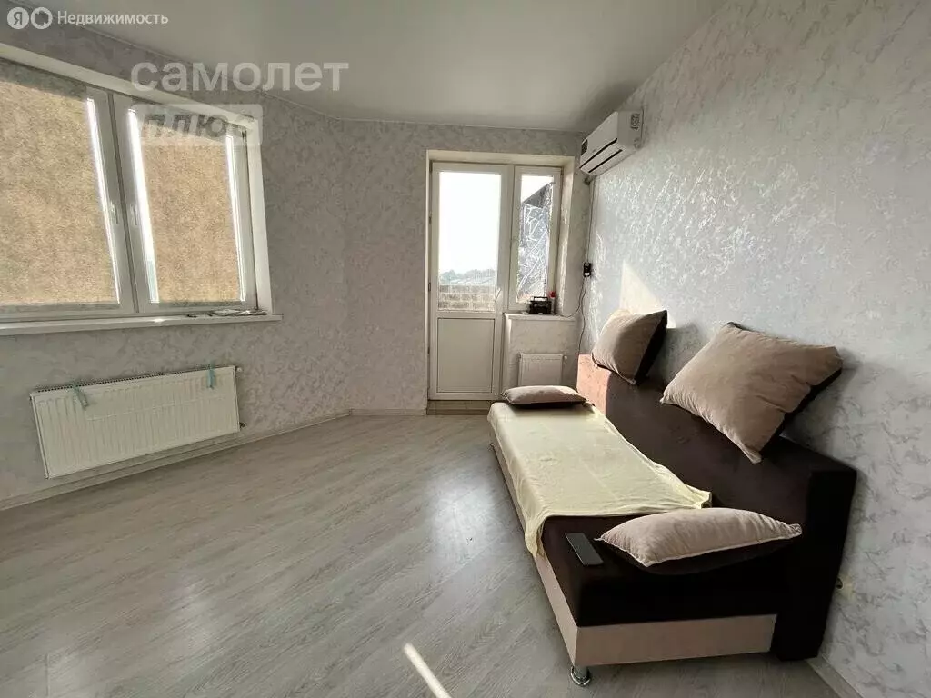 1-комнатная квартира: Краснодар, улица Лётчика Позднякова, 2 (27.7 м) - Фото 0