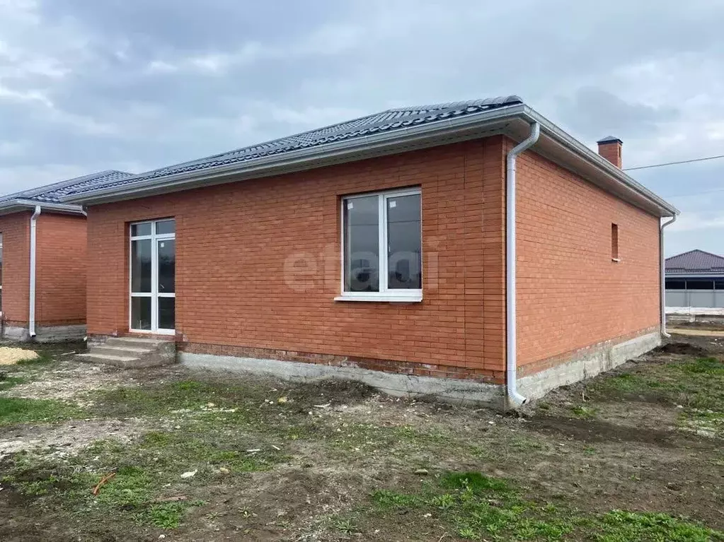 Дом в Ростовская область, Мясниковский район, с. Большие Салы ул. ... - Фото 1