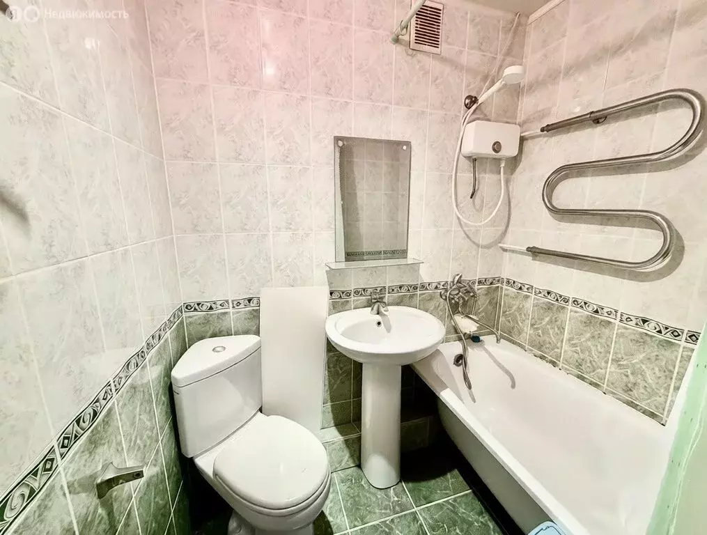 2-комнатная квартира: Астрахань, улица Водников, 21 (44 м) - Фото 1