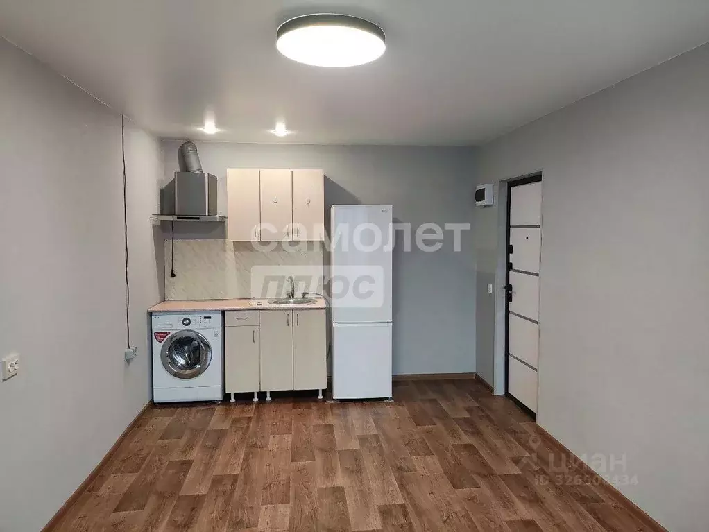 Комната Амурская область, Благовещенск Театральная ул., 25 (18.0 м) - Фото 1