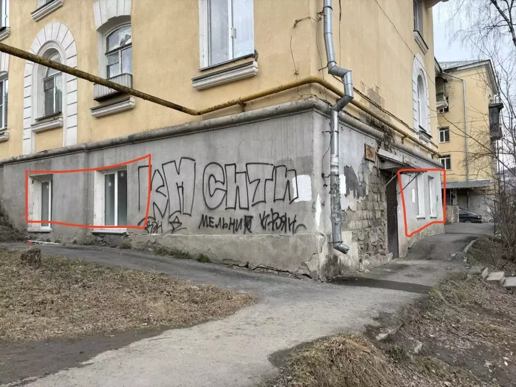 Помещение свободного назначения в Челябинская область, Златоуст ул. ... - Фото 1