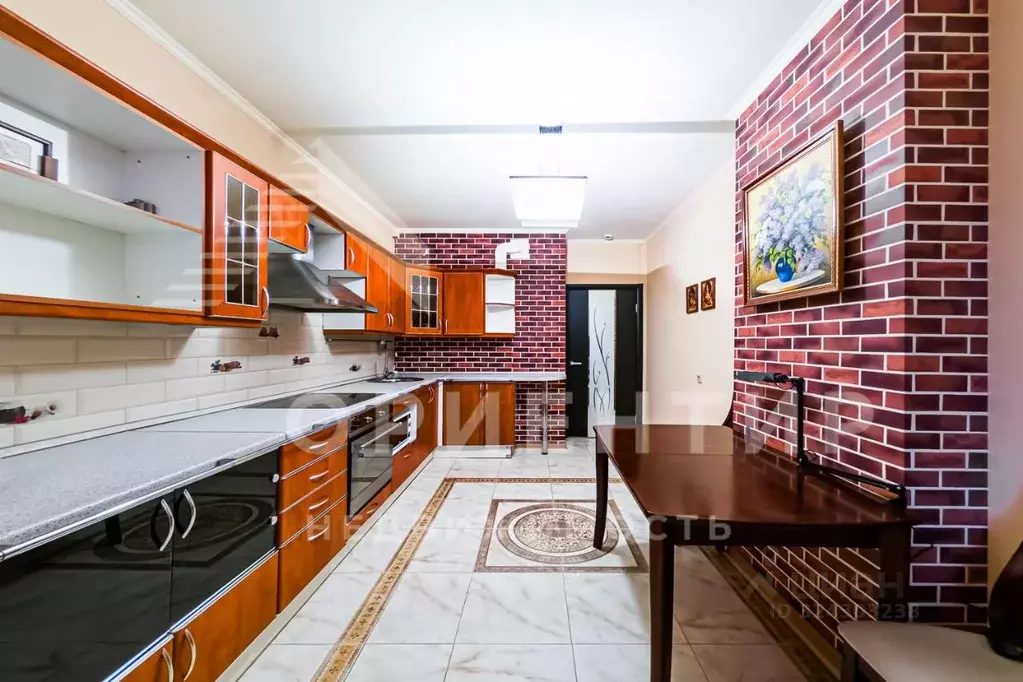 2-к кв. Свердловская область, Екатеринбург ул. Щербакова, 5А (71.8 м) - Фото 1