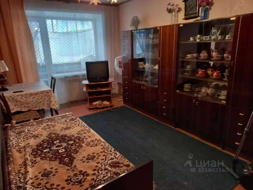 Комната Татарстан, Казань ул. Серова, 37 (15.0 м) - Фото 0