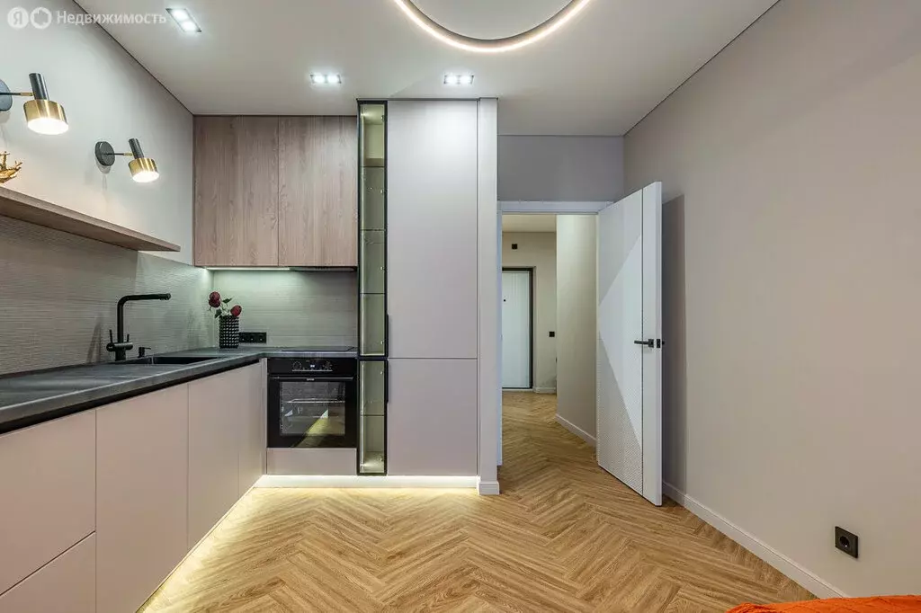 2-комнатная квартира: Екатеринбург, улица Радищева, 33 (80 м) - Фото 1