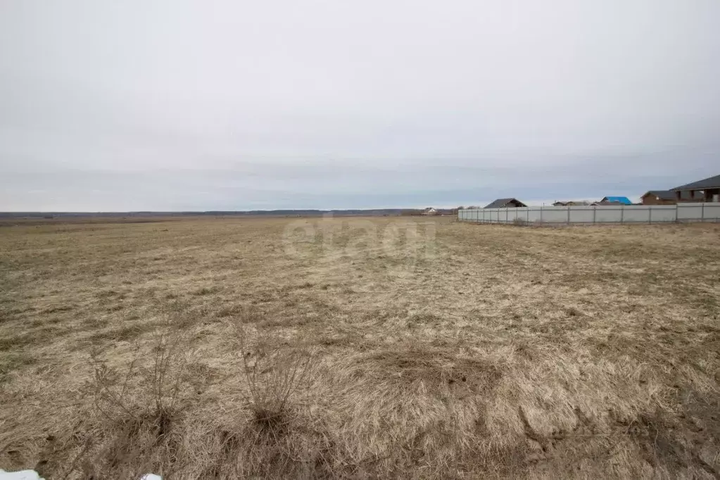 Участок в Калужская область, Дзержинский муниципальный округ, с. ... - Фото 0