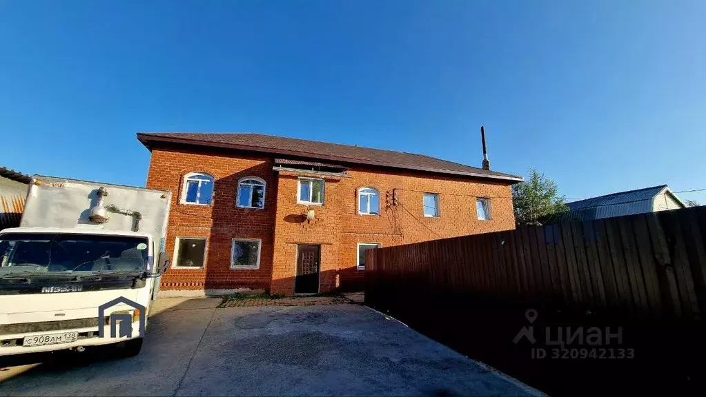 Коттедж в Иркутская область, Иркутск Ипподромная ул., 6Б (480 м) - Фото 1