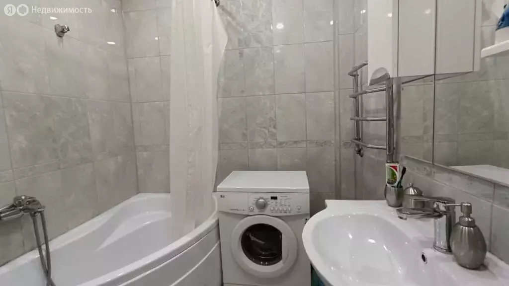 2-комнатная квартира: Пятигорск, Оранжерейная улица, 21к1 (60 м) - Фото 2