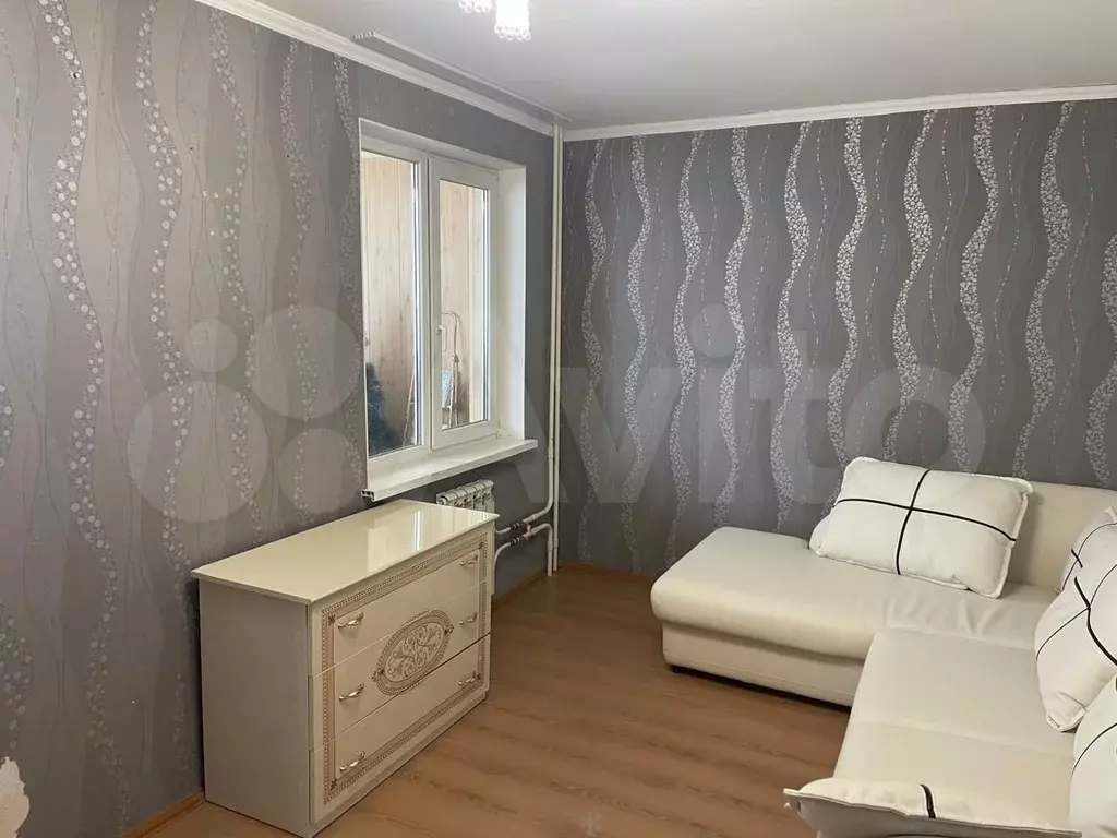 1-к. квартира, 37 м, 4/10 эт. - Фото 0