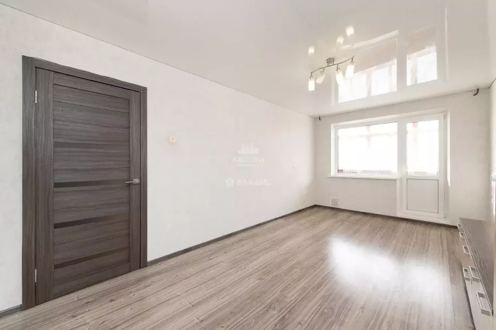 3-к кв. Челябинская область, Магнитогорск ул. Доменщиков, 9/3 (61.9 м) - Фото 0