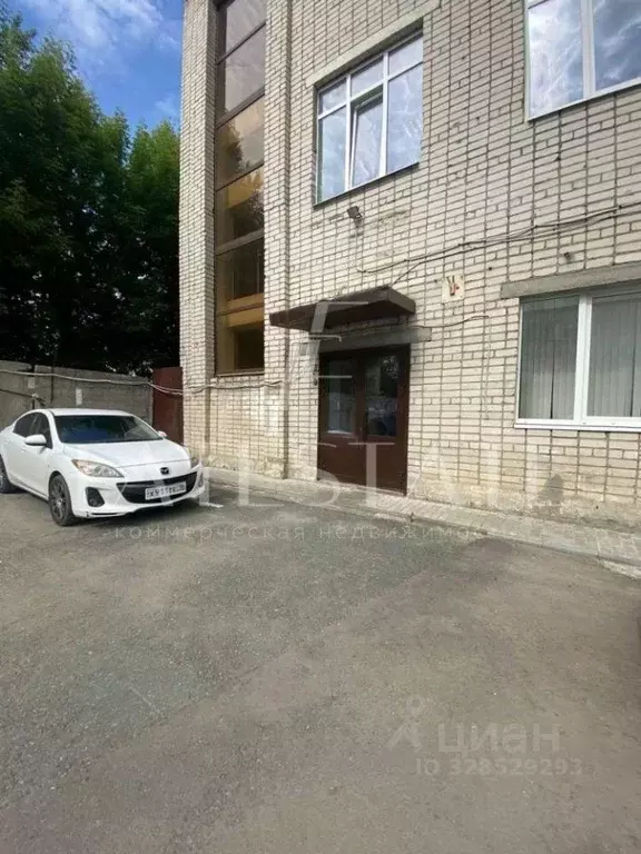 Офис в Татарстан, Казань ул. Космонавтов, 39б (100 м) - Фото 2