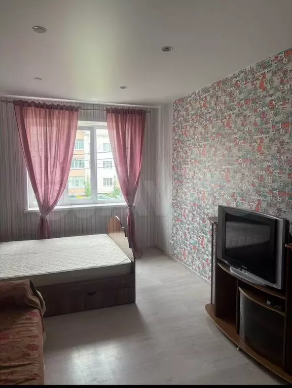 1-к. квартира, 45 м, 2/5 эт. - Фото 1