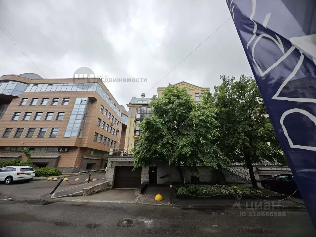 Гараж в Санкт-Петербург Шпалерная ул., 52а (22 м) - Фото 1