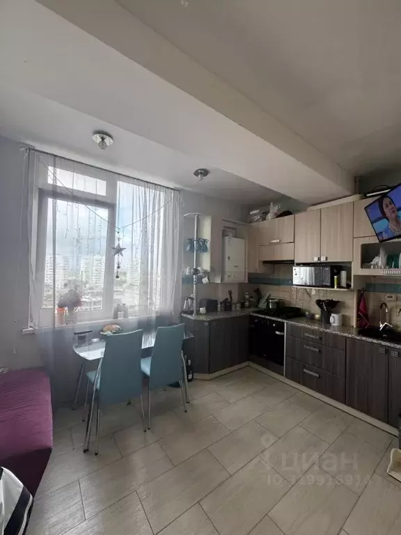 2-к кв. Севастополь ул. Колобова, 34/1 (58.0 м) - Фото 0