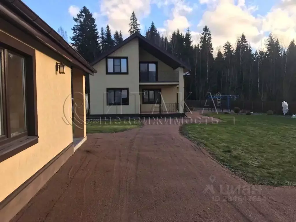Дом в Ленинградская область, Выборгский район, Каменногорское ... - Фото 1