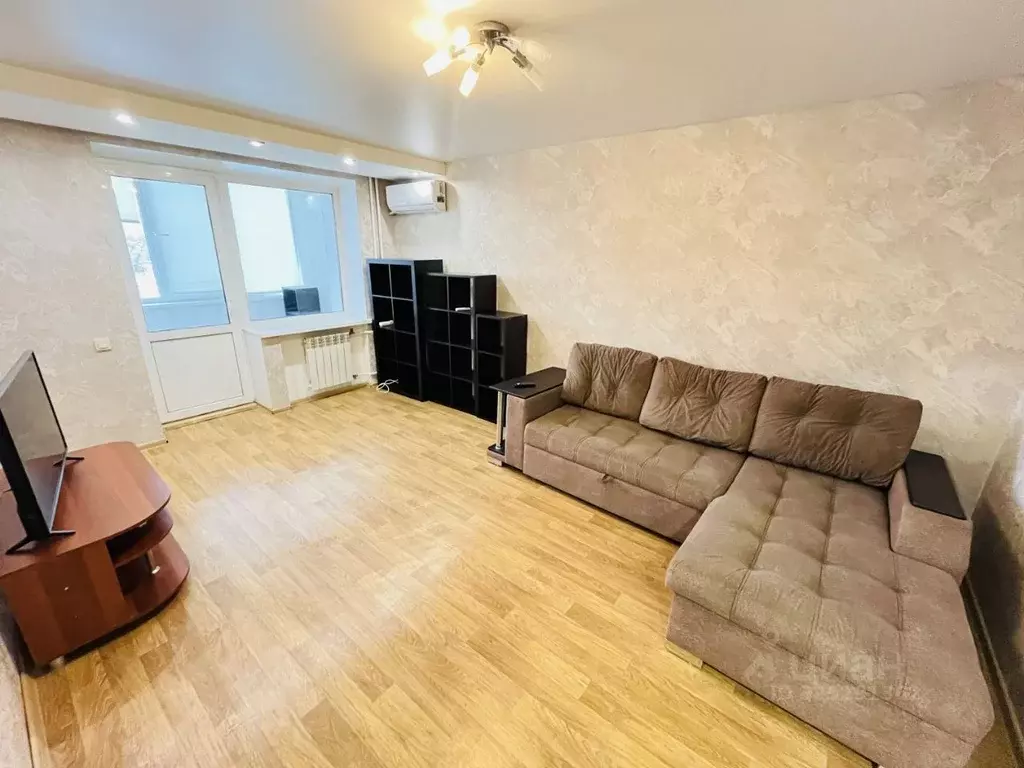 1-к кв. Саратовская область, Саратов Шелковичная ул., 64/66 (40.0 м) - Фото 1