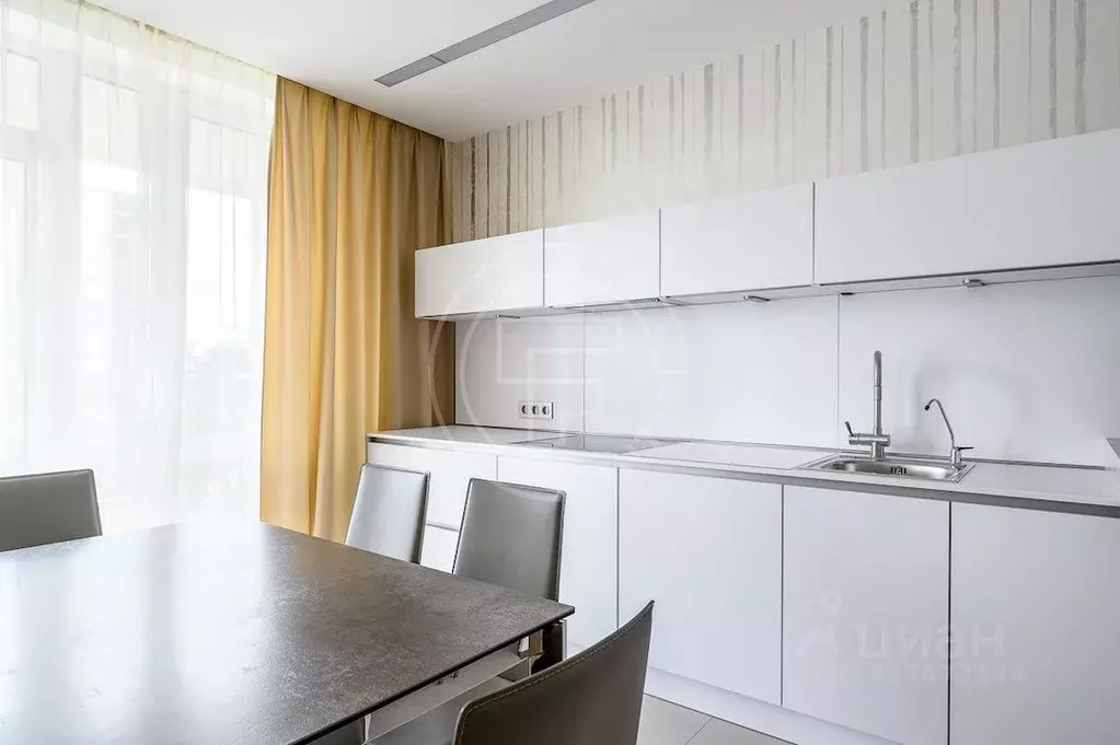 2-к кв. Свердловская область, Екатеринбург ул. Шейнкмана, 119 (88.0 м) - Фото 1