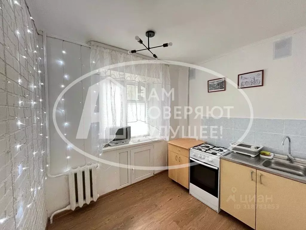 3-к кв. Пермский край, Лысьва ул. Ленина, 43 (59.0 м) - Фото 0
