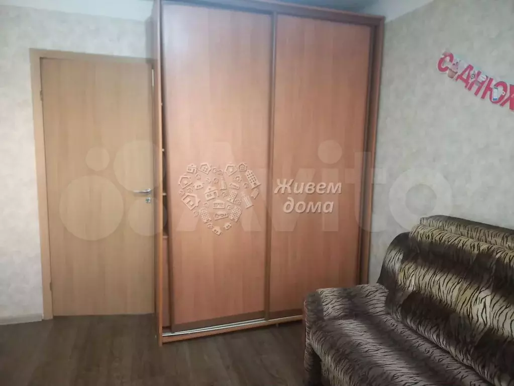 Комната 18,2м в 1-к., 4/5эт. - Фото 1