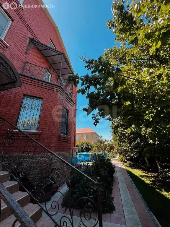 Дом в Астрахань, 4-я Тихвинская улица (400 м) - Фото 1