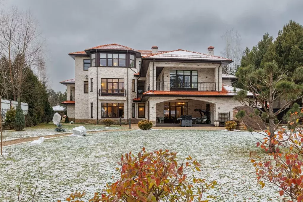 Дом в Московская область, Красногорск городской округ, с. ... - Фото 1