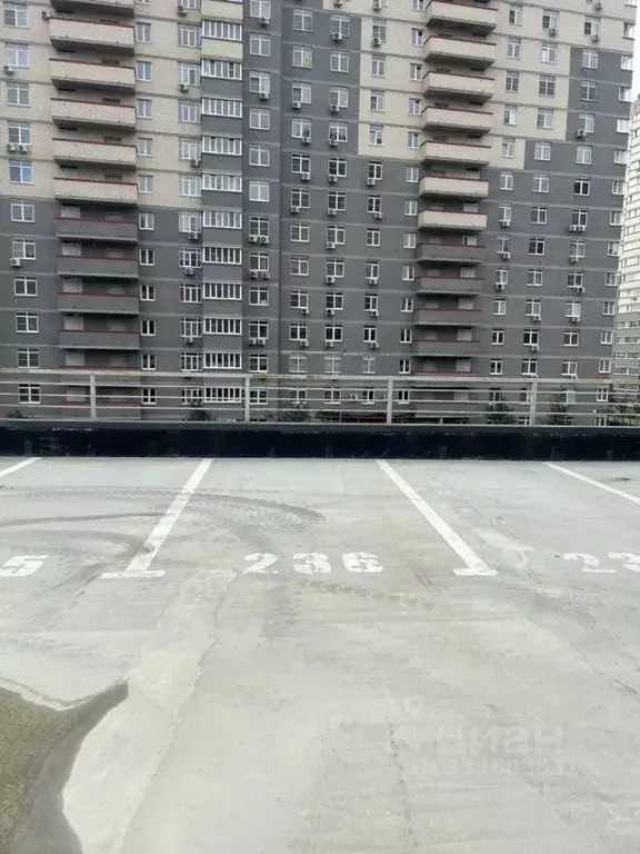 Гараж в Ростовская область, Ростов-на-Дону ул. Берберовская, 32с2 (13 ... - Фото 1