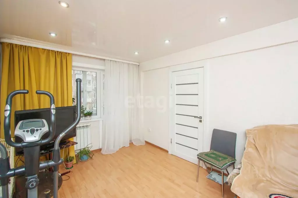3-к кв. Бурятия, Улан-Удэ бул. Карла Маркса, 22 (54.5 м) - Фото 1