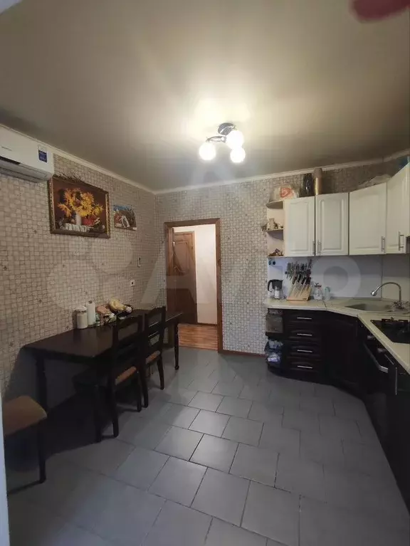 2-к. квартира, 55 м, 1/6 эт. - Фото 0