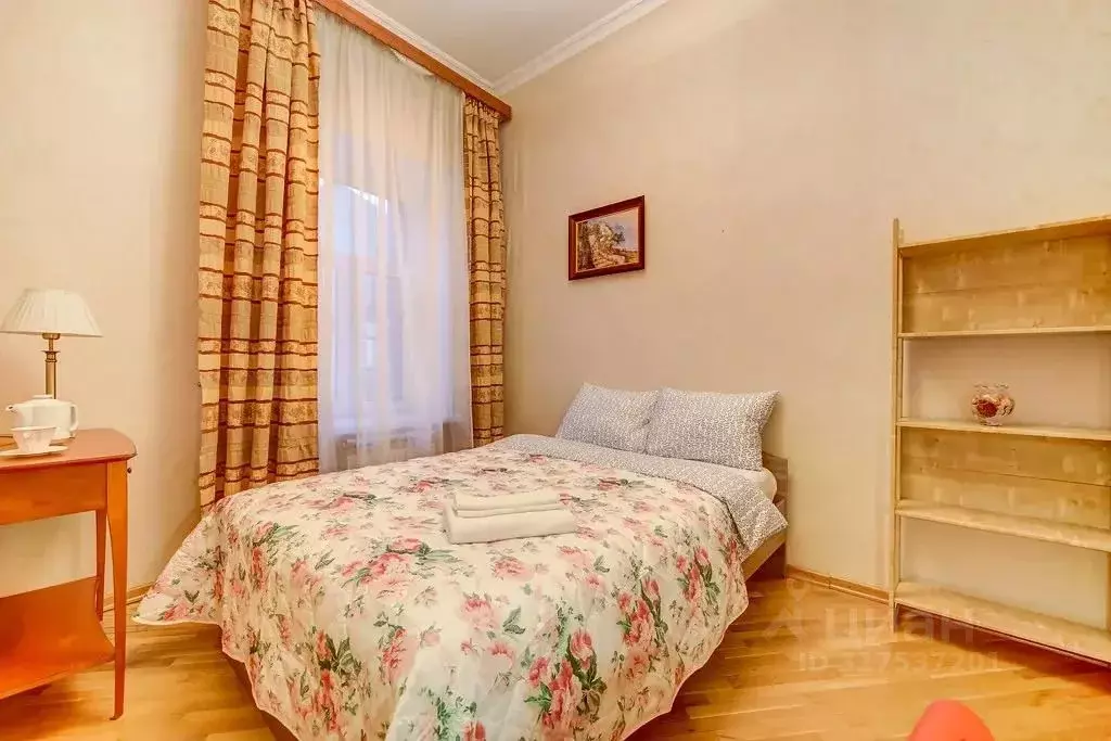 1-к кв. Санкт-Петербург наб. Реки Мойки, 51 (100.0 м) - Фото 0