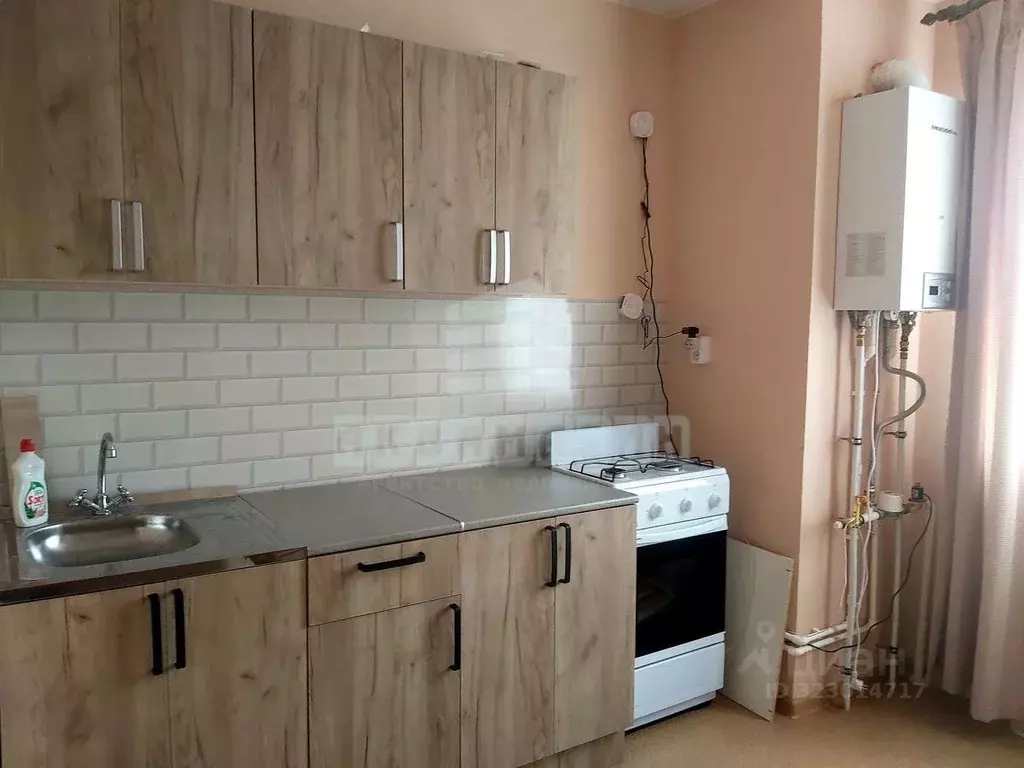 1-к кв. Волгоградская область, Волгоград ул. Имени Старшего Лейтенанта ... - Фото 1